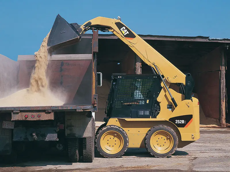 Bobcat em ação em Alvorada