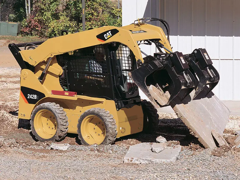 Mini Carregadeira Bobcat S450